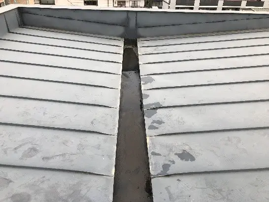 屋根リフォーム・雨漏り修理の費用比較｜無料見積もりで安心依頼
